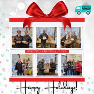 🎅Our "Christmas Elves" were out spreading cheer this week...
Bringing our Holiday #ComfortGifts to each and every client💝
A special thank you to #AngelsOnTheMove for providing gifts and treats for our clients and their pets. We appreciate your annual consideration and contributions!🌹Our staff was surprised to each receive a long-stemmed rose from one of our amazing volunteers this morning!🎄Our volunteers also received appreciation gifts this week, just a little something from SNDMOW to show our appreciation for every one of them... Without them, there would be no us🫶#surreynorthdeltamow #sndmow #surreybc #mealsonwheels #morethanjustameal #mealsforseniors #communityservice #serviceforseniors #likefollowsharecomment #volunteerappreciation